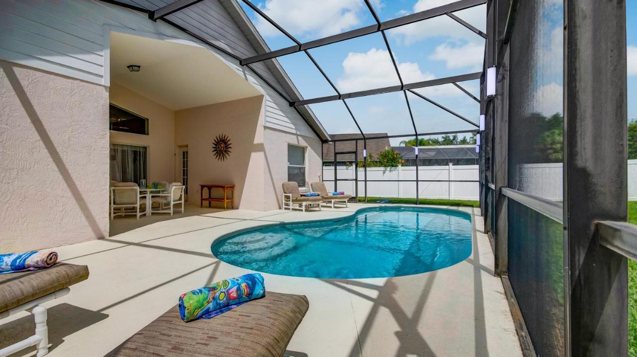 オーランド Pool Lighting Feature Private Fenceヴィラ エクステリア 写真